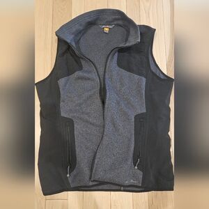 Men's Grey and Black Softshell Vest - Casual Layering Zip-Up